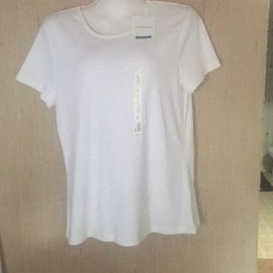 Croft and Barrow Woman Shirt Size Large White Crew Neckline Short Sleeveq